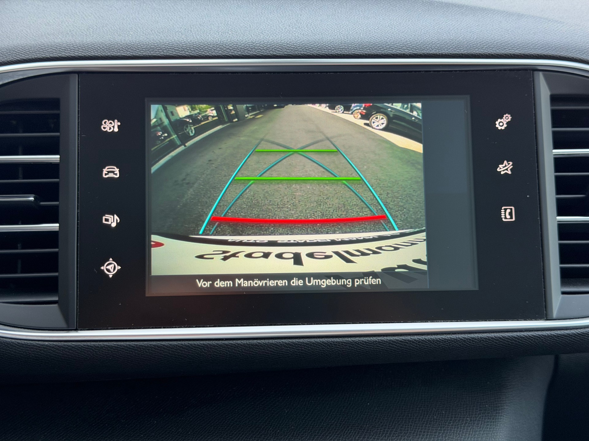 PEUGEOT 308 1.6 THP Allure-image-16