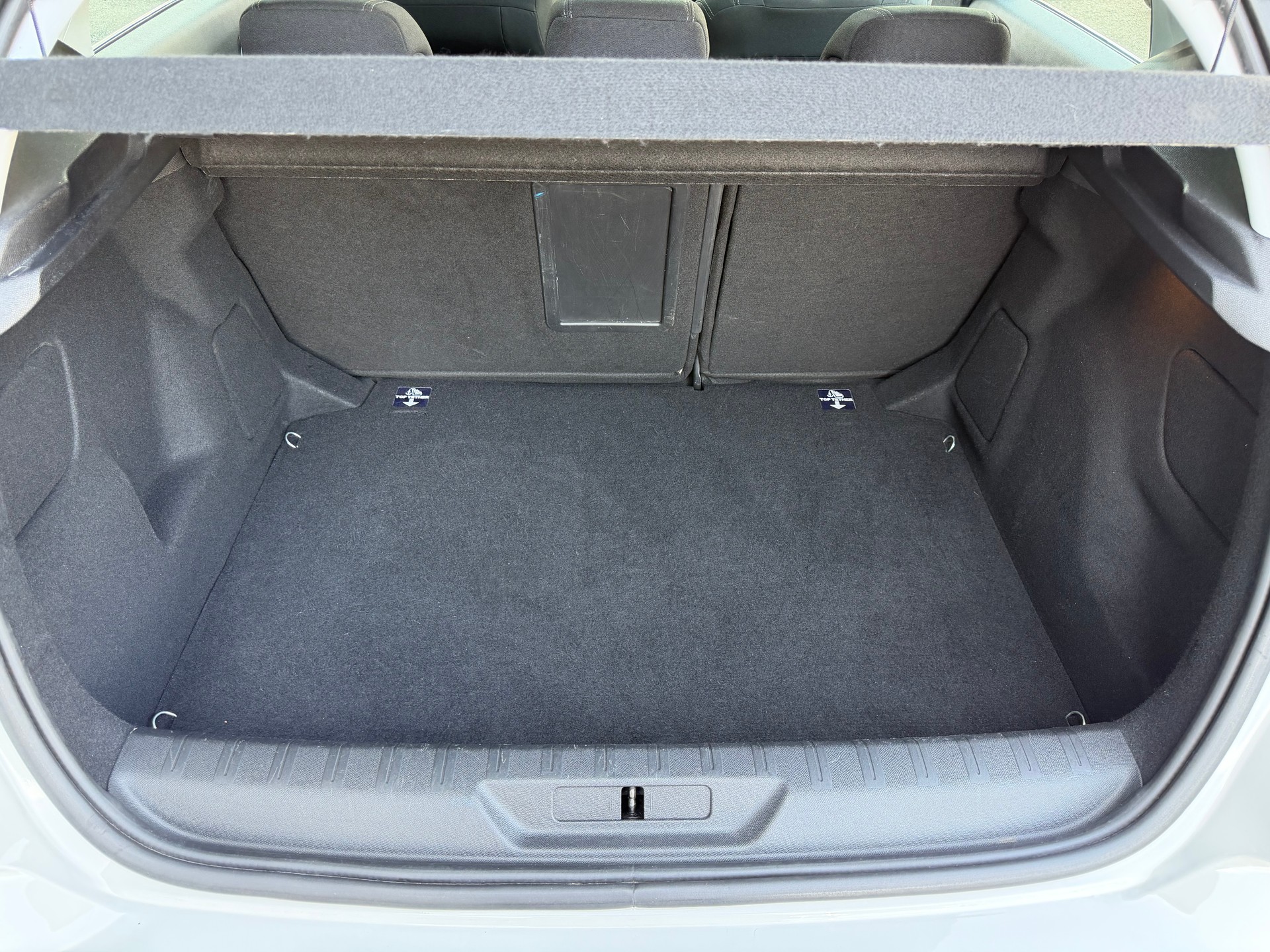 PEUGEOT 308 1.6 THP Allure-image-4