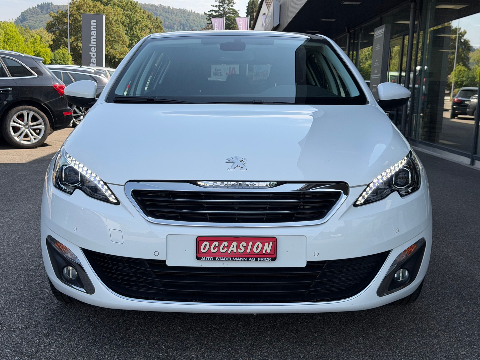 PEUGEOT 308 1.6 THP Allure-image-9