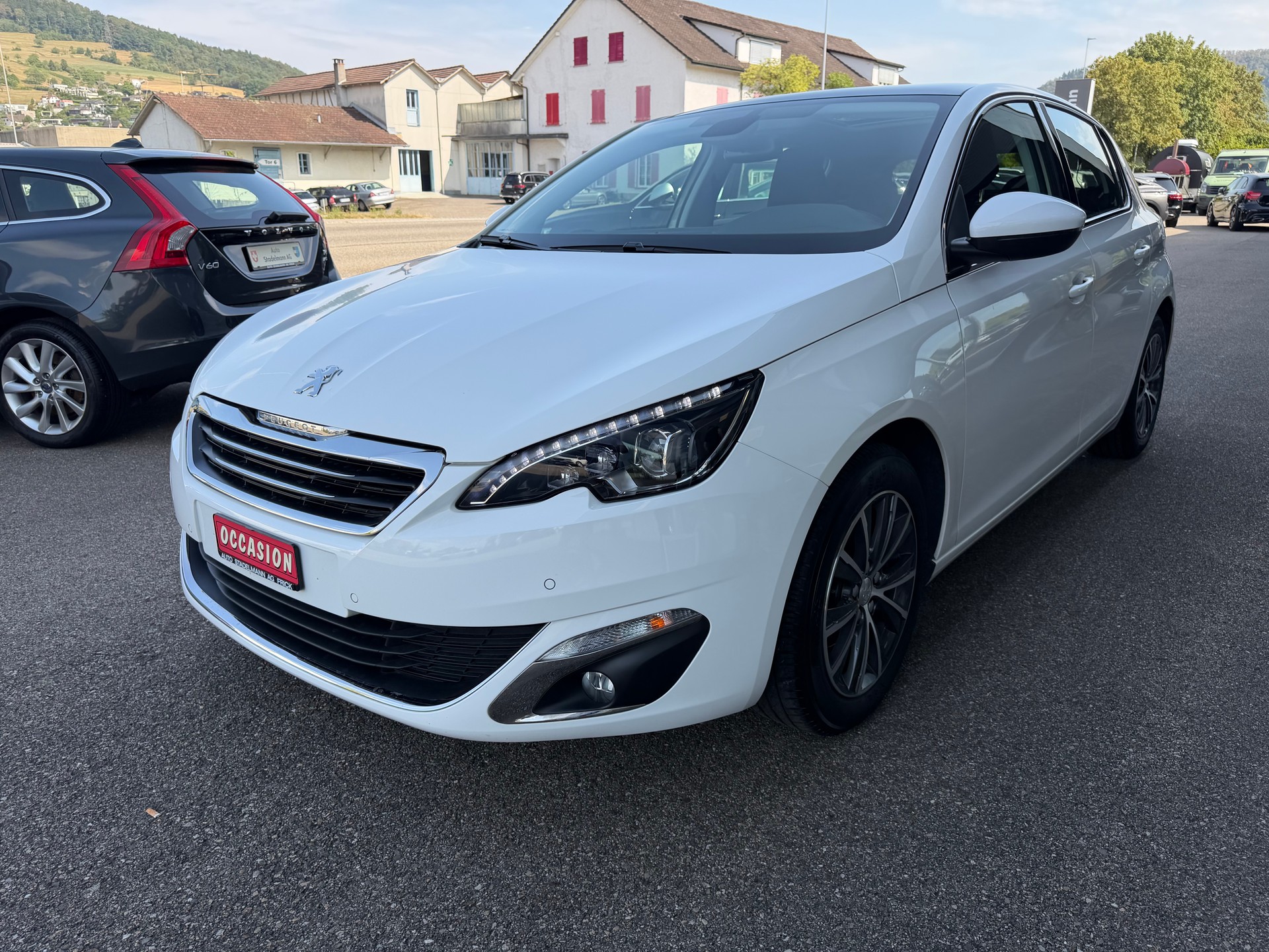 PEUGEOT 308 1.6 THP Allure-image-8