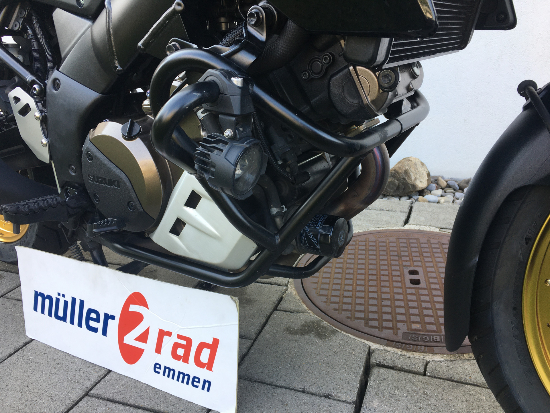 SUZUKI DL 1050 A V-Strom XT-showroom-element-3