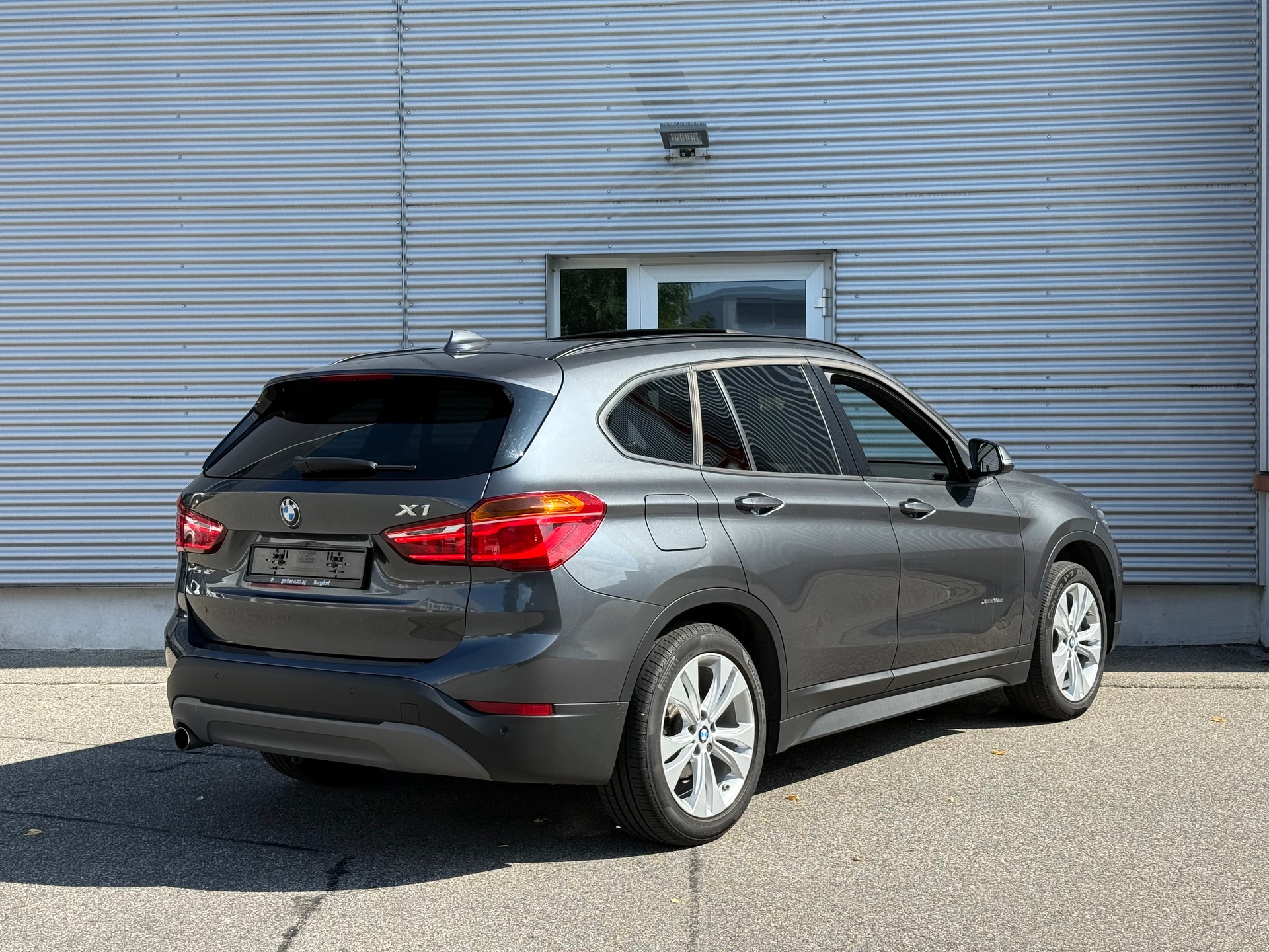 BMW X1 xDrive 18d Steptronic-image-2
