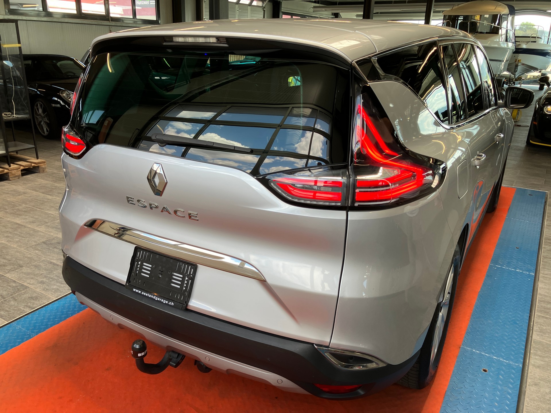 RENAULT Espace 1.6 dCi Intens EDC-image-2