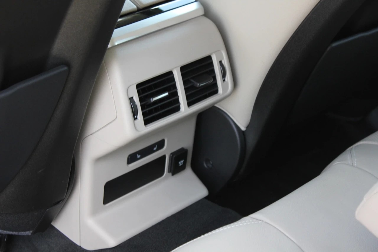 LAND ROVER Range Rover Velar R-Dynamic D 300 S Automatic mit Anhängerkupplung-image-12