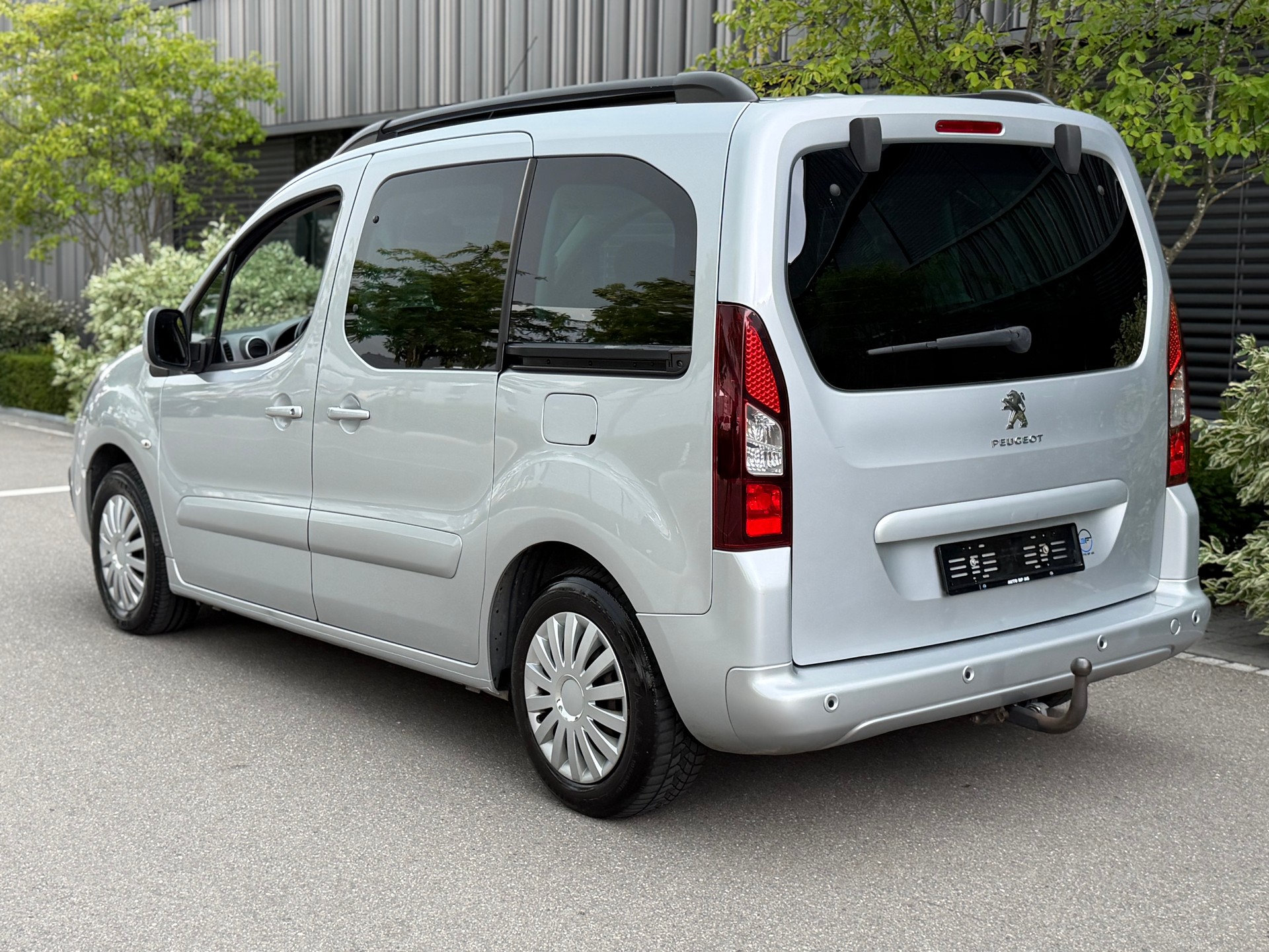 PEUGEOT Partner 1.6 BlueHDi Active-image-5