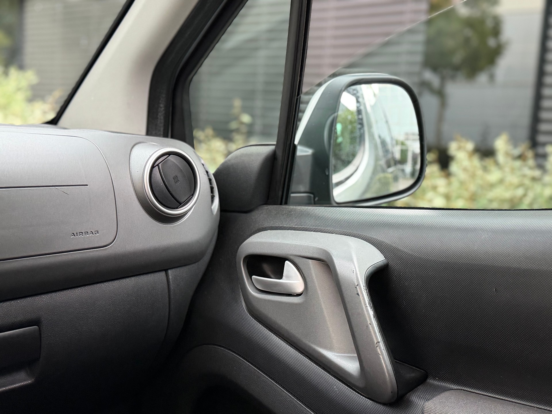 PEUGEOT Partner 1.6 BlueHDi Active-image-9