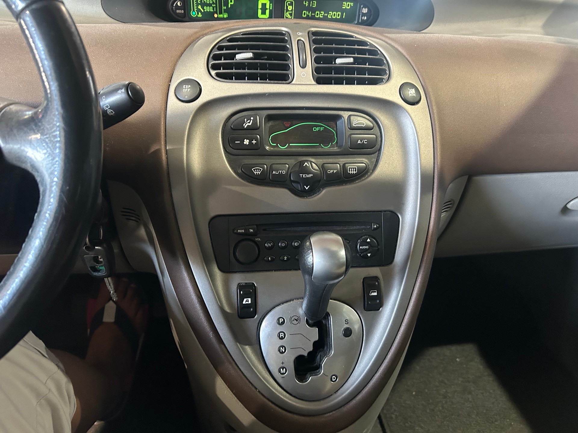 CITROEN Xsara Picasso 2.0i 16V Edition Automatic-image-5