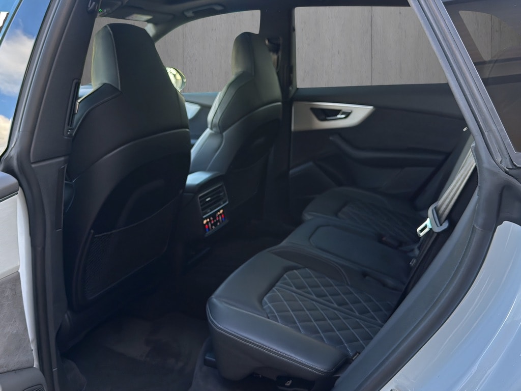 AUDI Q8 SUV 50 TDI quattro tiptronic*New Modell*S-Sportsitze, Optikpaket-schwarz, 23"Alu, Panodach, (5-Jahre Garantie)-image-8