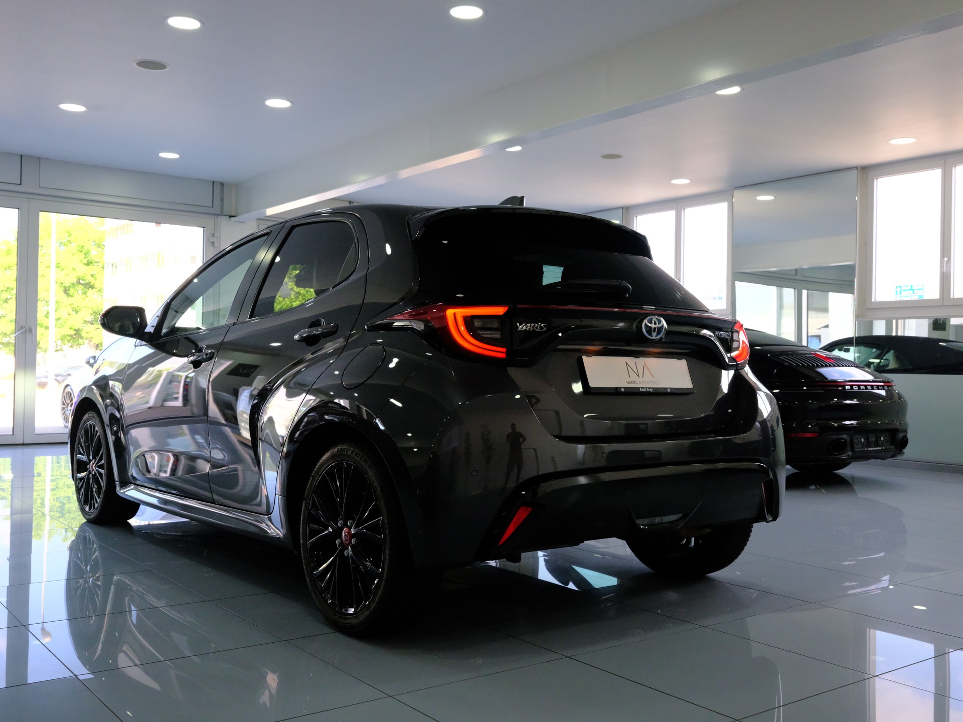 TOYOTA Yaris 1.5 Pop e-CVT-image-4