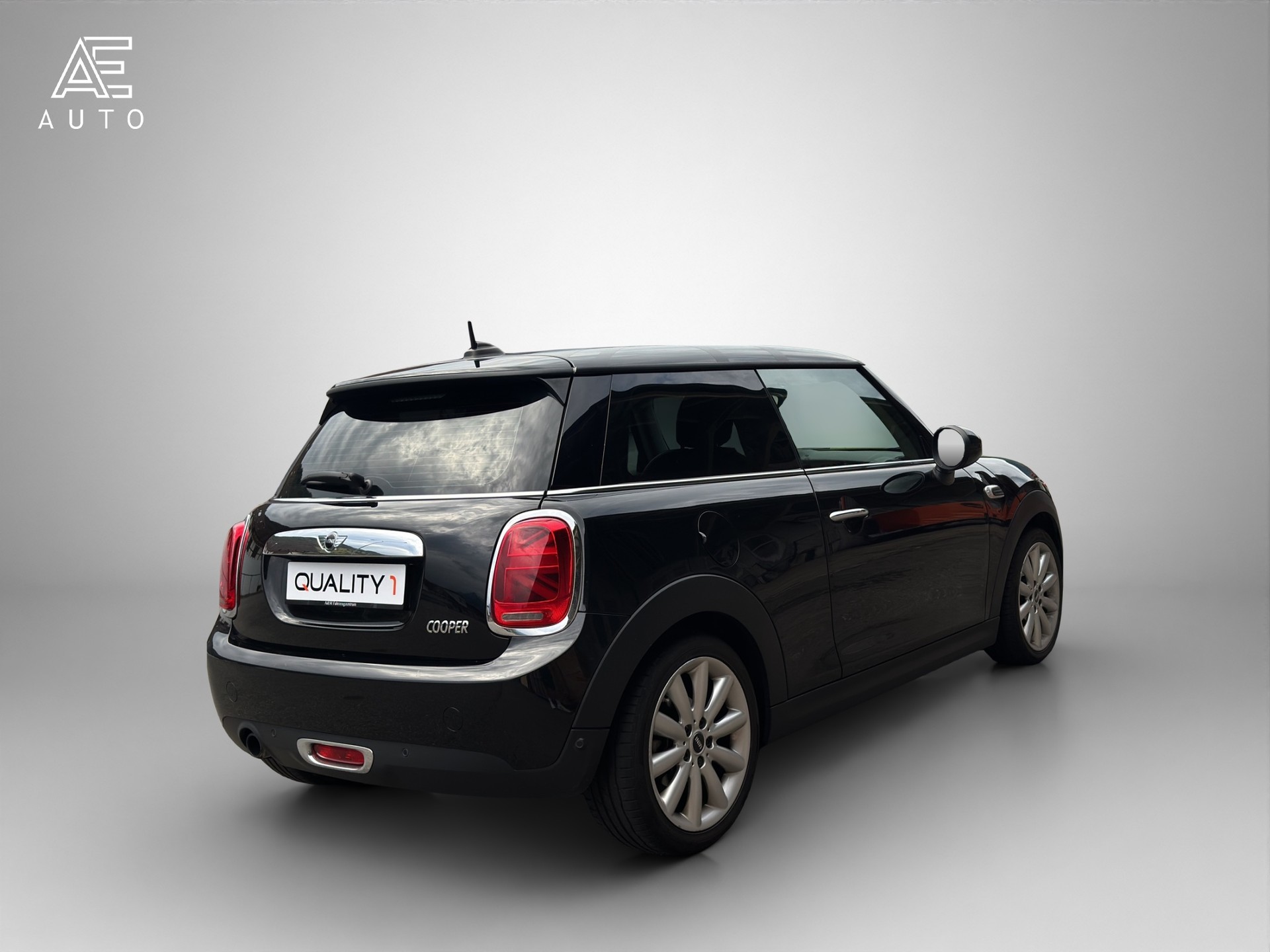 MINI Cooper-image-6