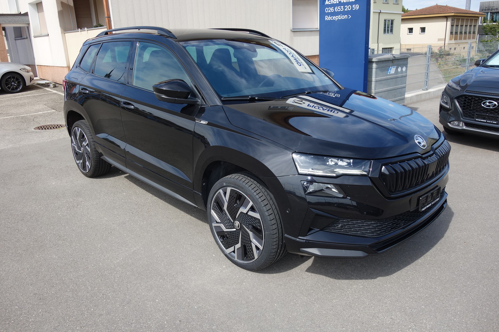 SKODA Karoq 1.5 TSI SportLine DSG-image-1