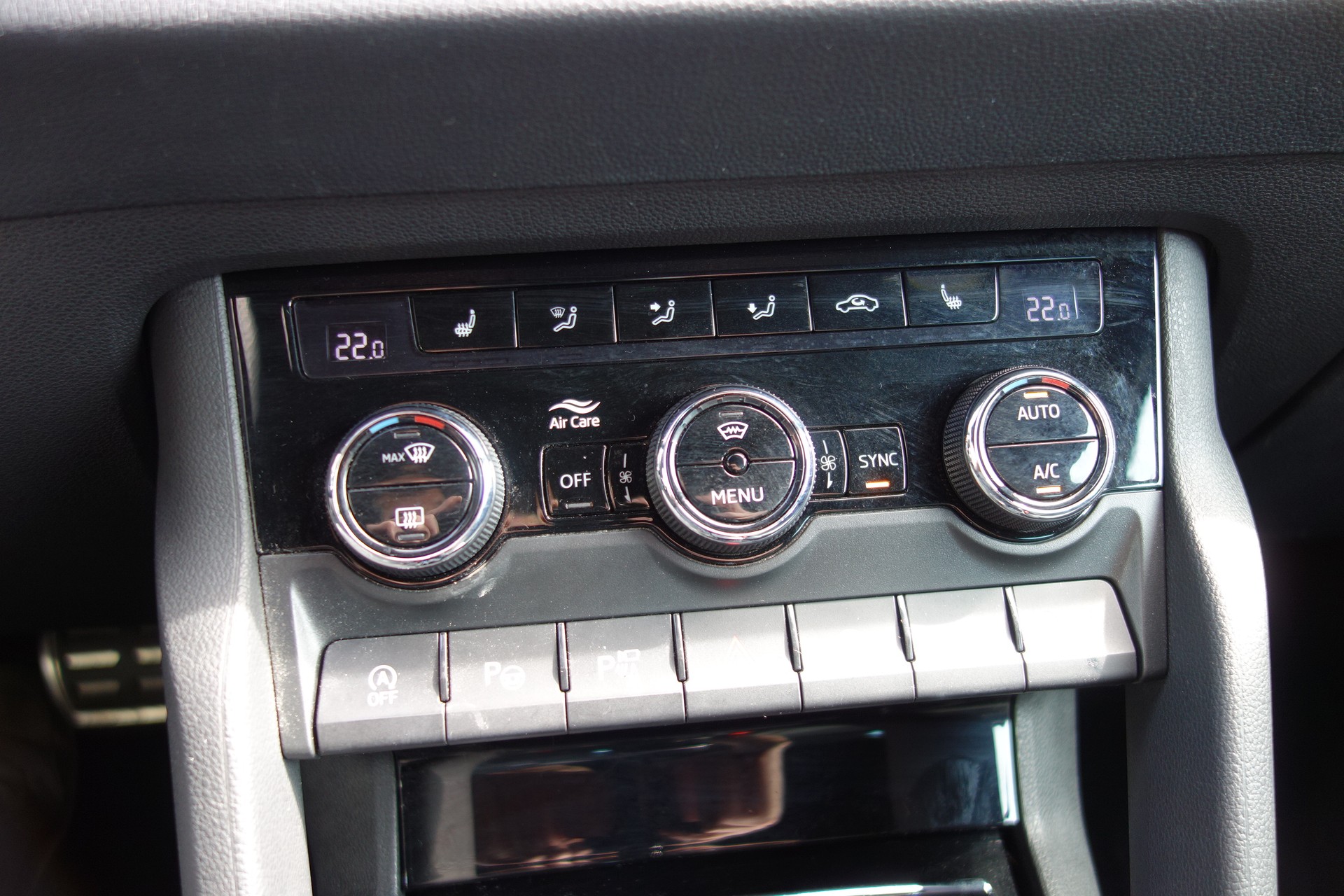 SKODA Karoq 1.5 TSI SportLine DSG-image-7