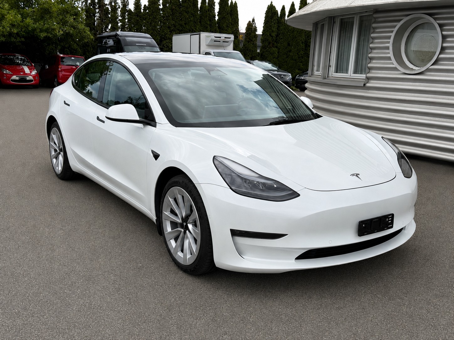 TESLA Model 3 Long Range Dual Motor AWD-image-1