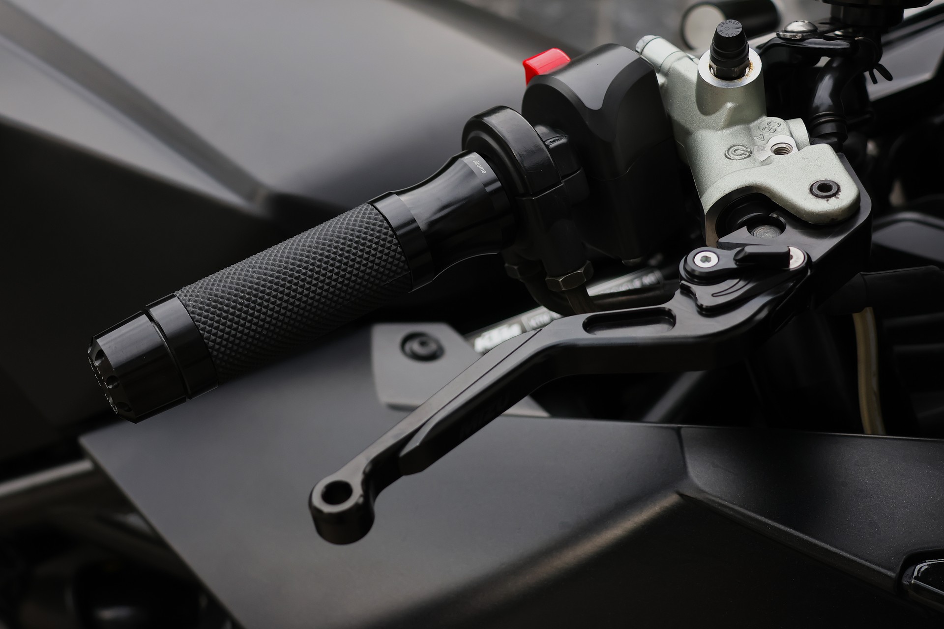 KTM 1190 RC8-image-7