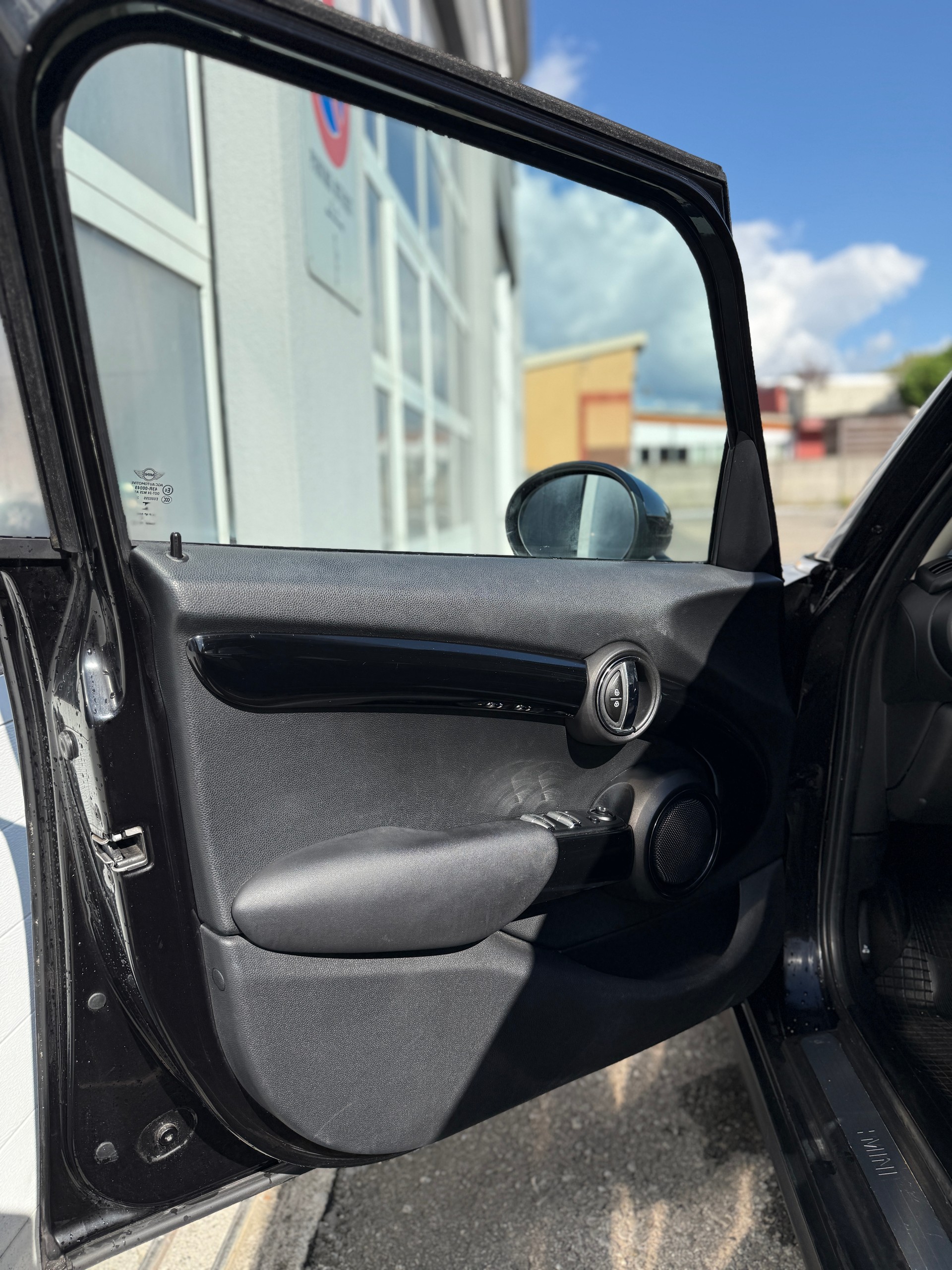 MINI Cooper Classic Edition Steptronic-image-10