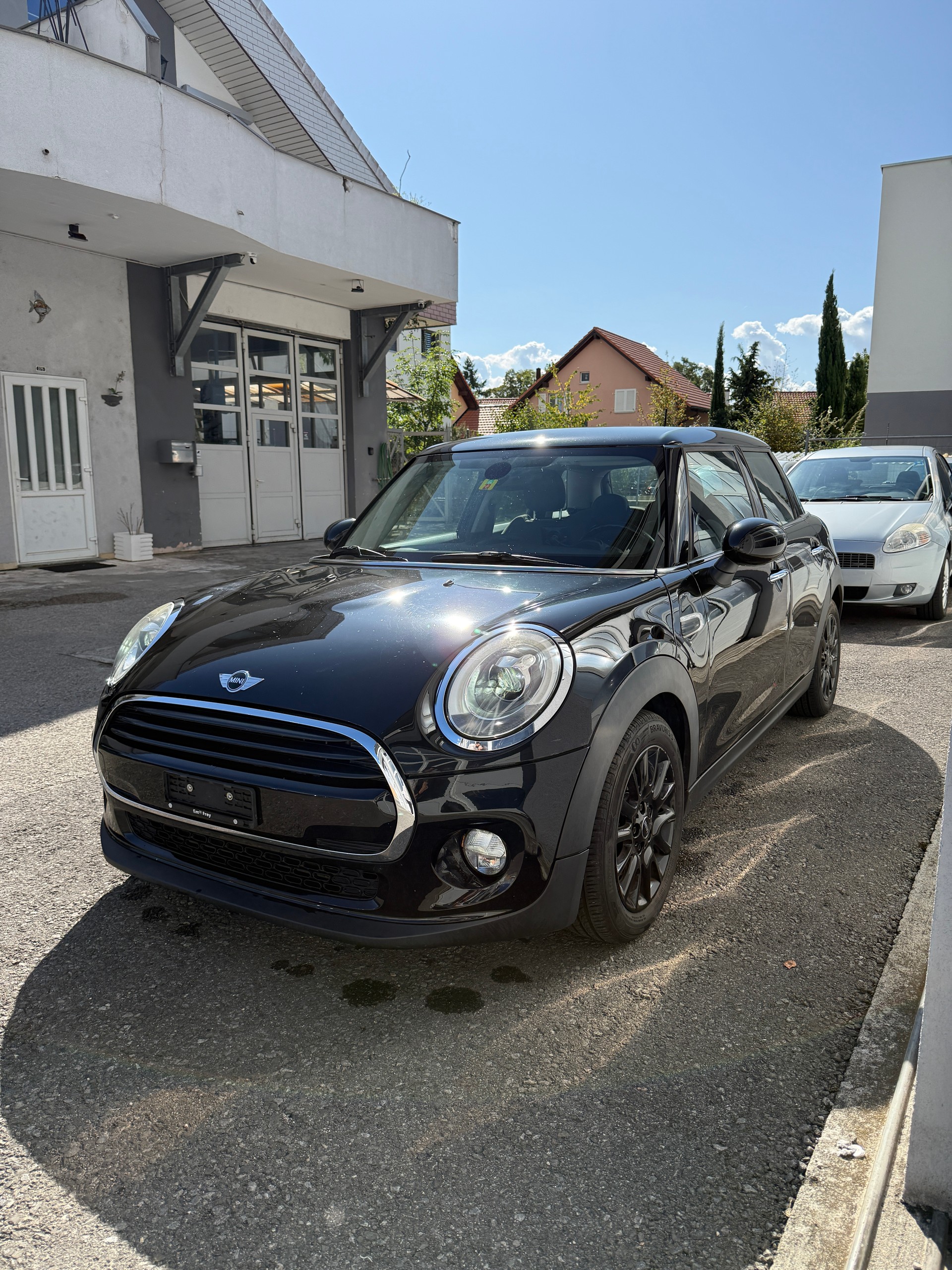 MINI Cooper Classic Edition Steptronic-image-1