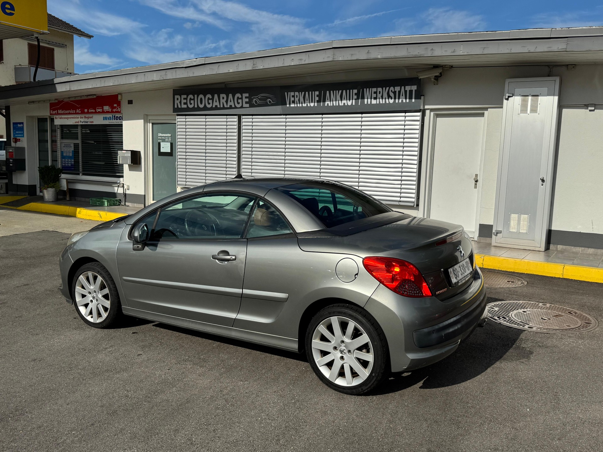 PEUGEOT 207 CC 1.6 16V Sport Automatic-image-4