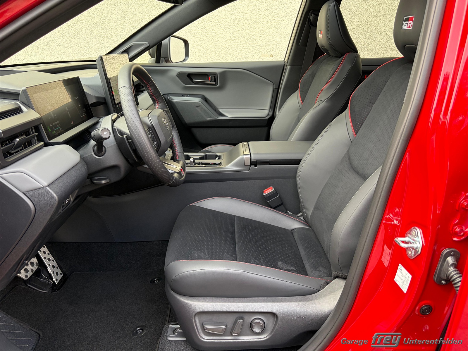 TOYOTA RAV-4 2.5 PHEV GR Sport e-CVT AWD-image-6