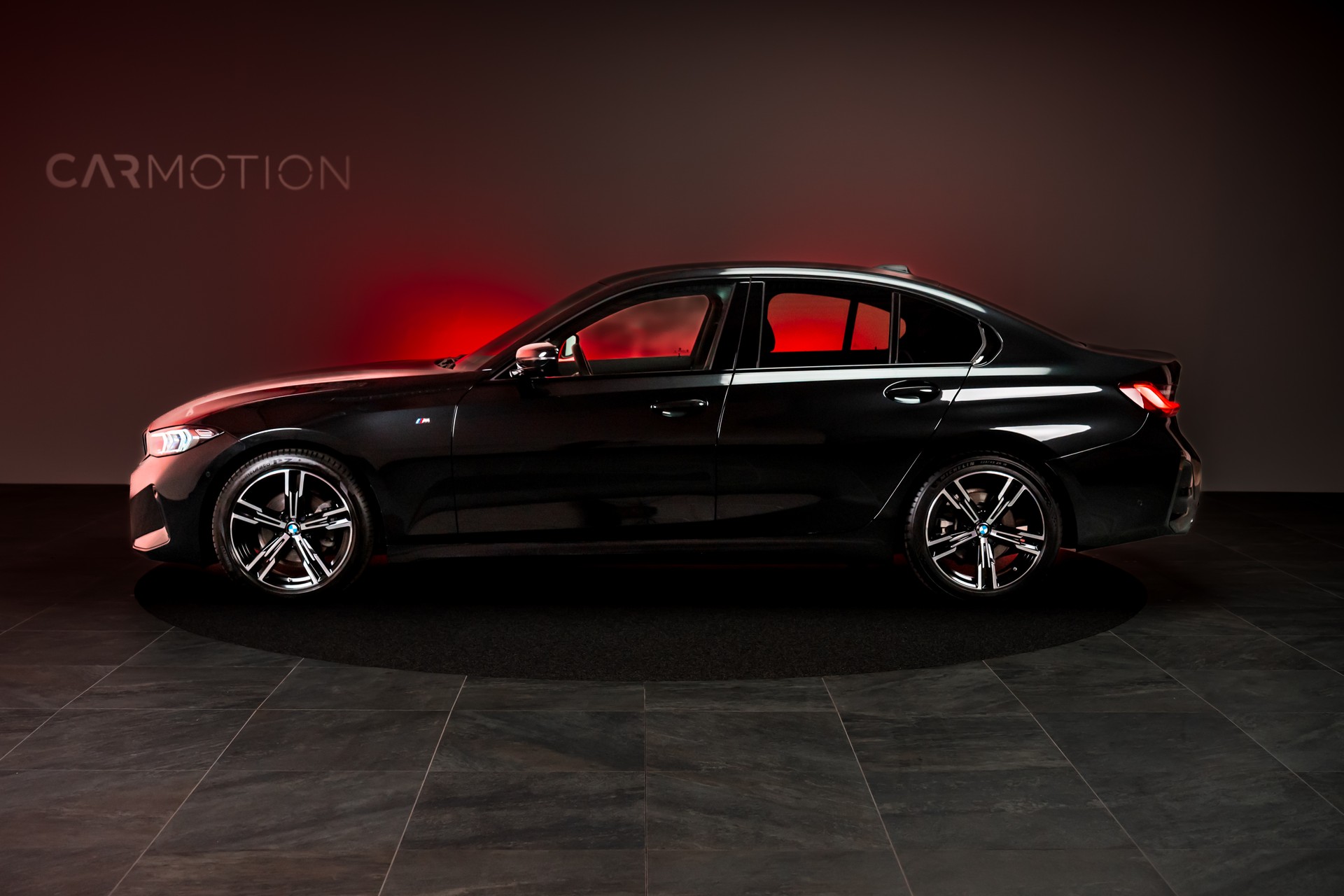 BMW 320d xDrive SAG M Sport / LCI / 360°Kamera / HeadUp / Leder-image-3