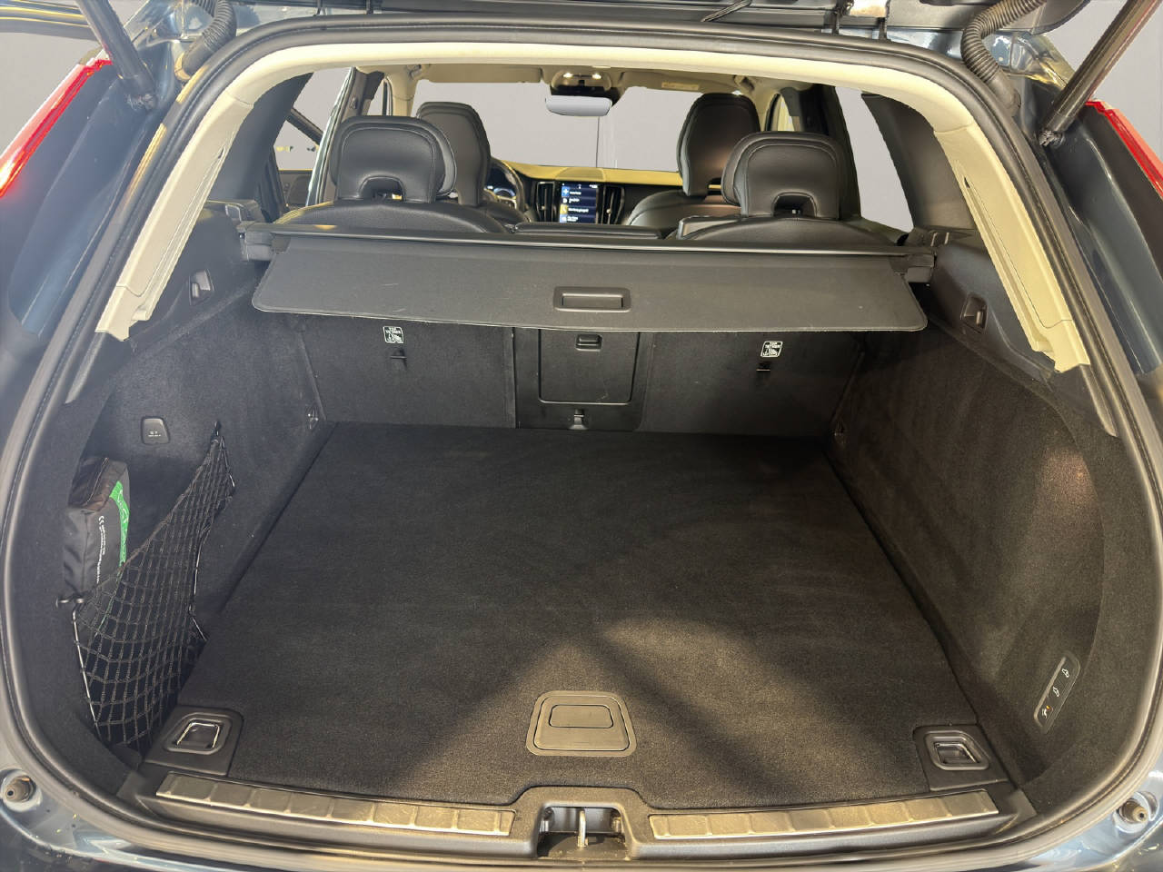 VOLVO XC60 2.0 T8 TE Inscription eAWD-image-6