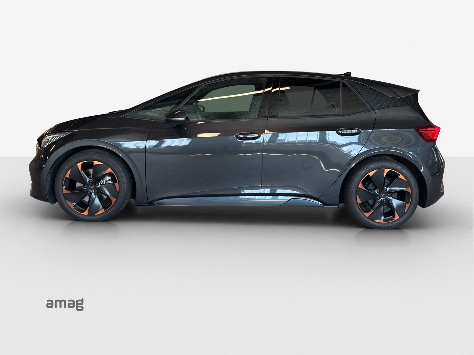 CUPRA Born 58 kWh-showroom-element-2