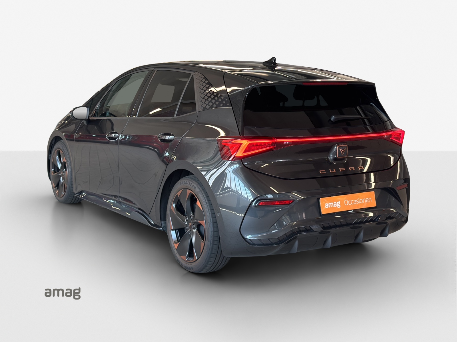 CUPRA Born 58 kWh-showroom-element-3
