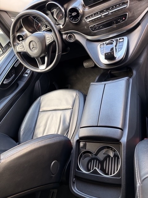 MERCEDES-BENZ V 300 d lang Avantgarde 4Matic 9G-Tronic-image-7