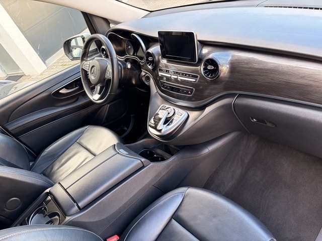 MERCEDES-BENZ V 300 d lang Avantgarde 4Matic 9G-Tronic-image-5