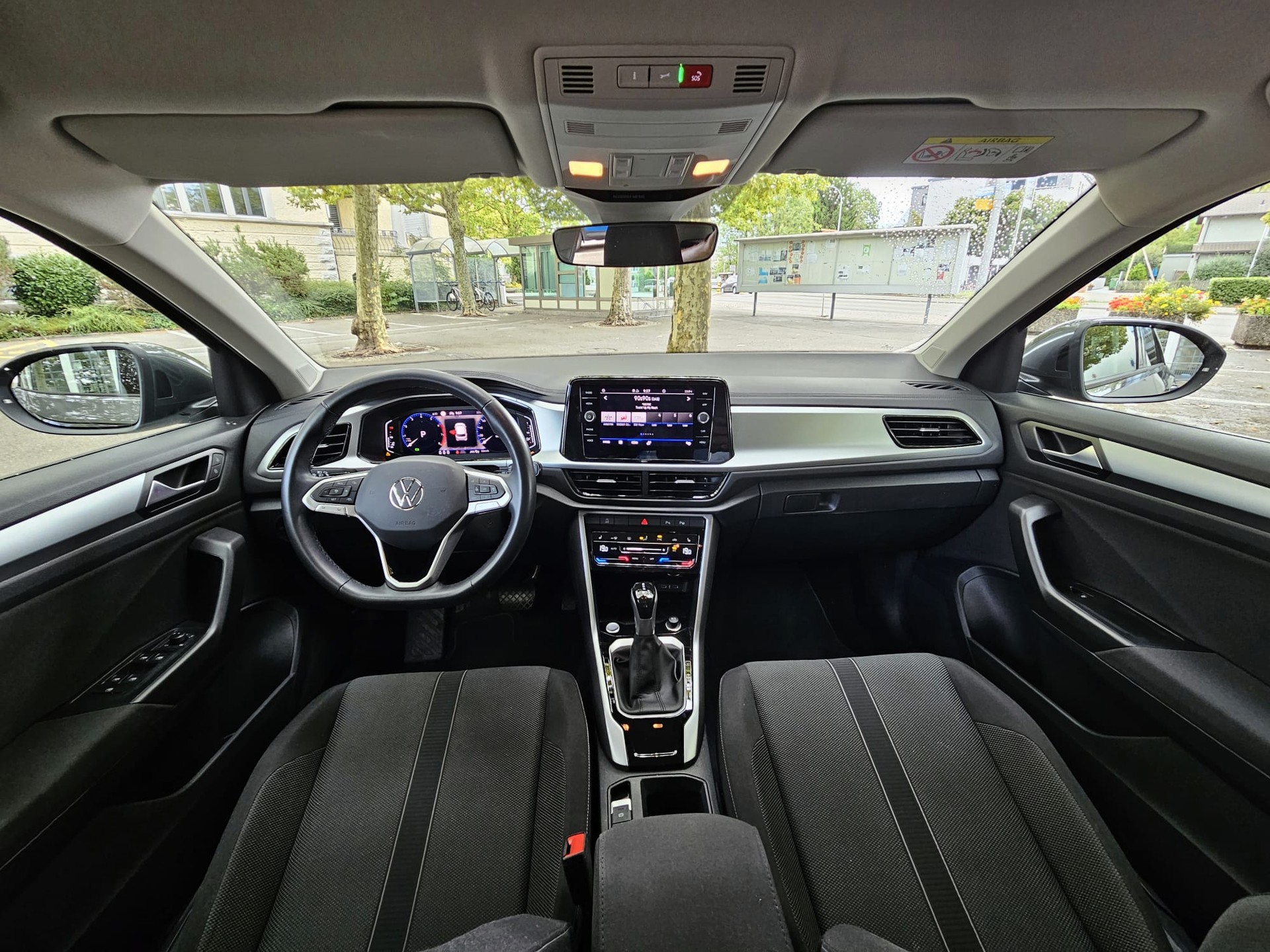 VW T-Roc 1.5 TSI EVO Life United DSG-image-7