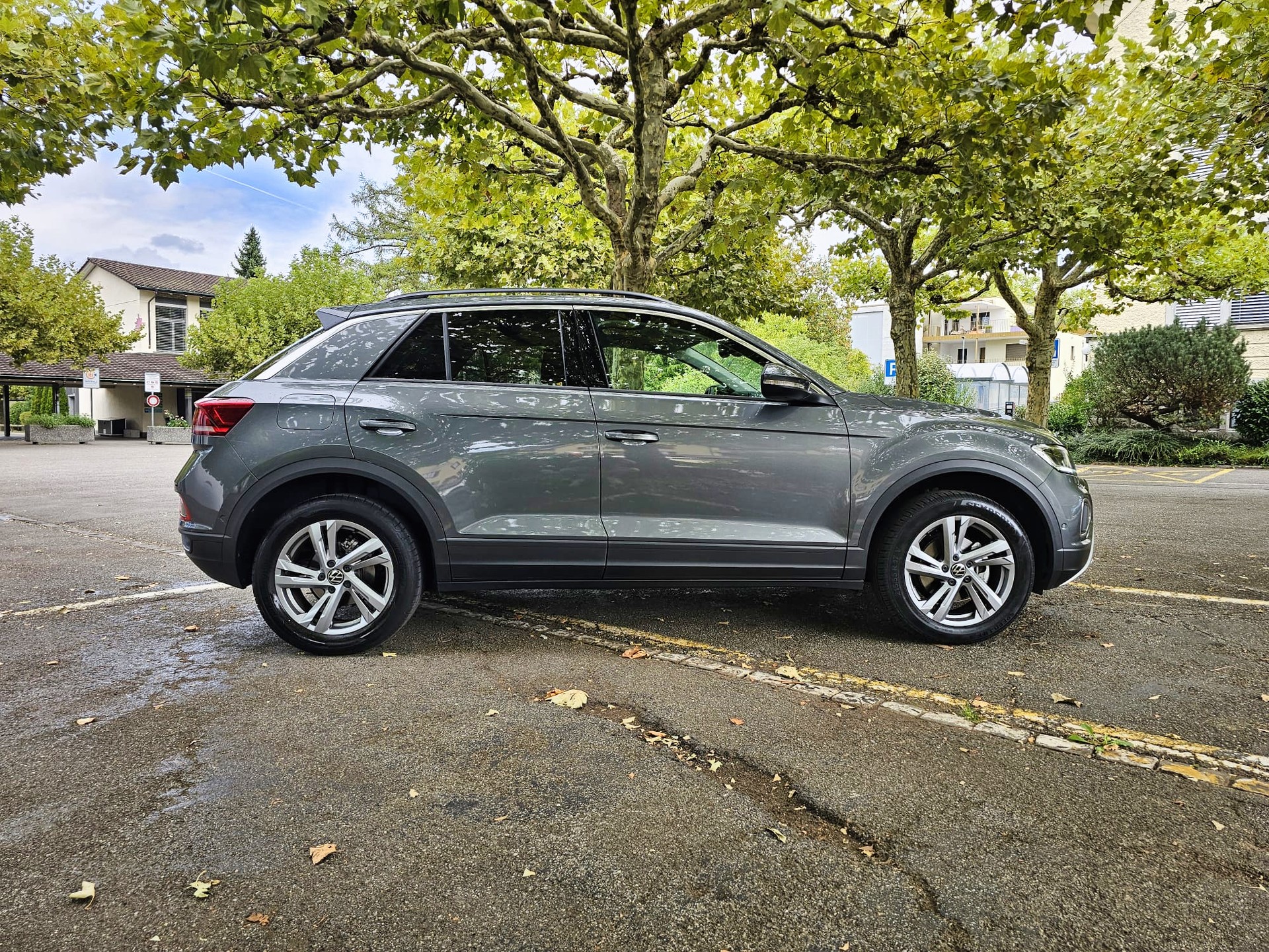 VW T-Roc 1.5 TSI EVO Life United DSG-image-3