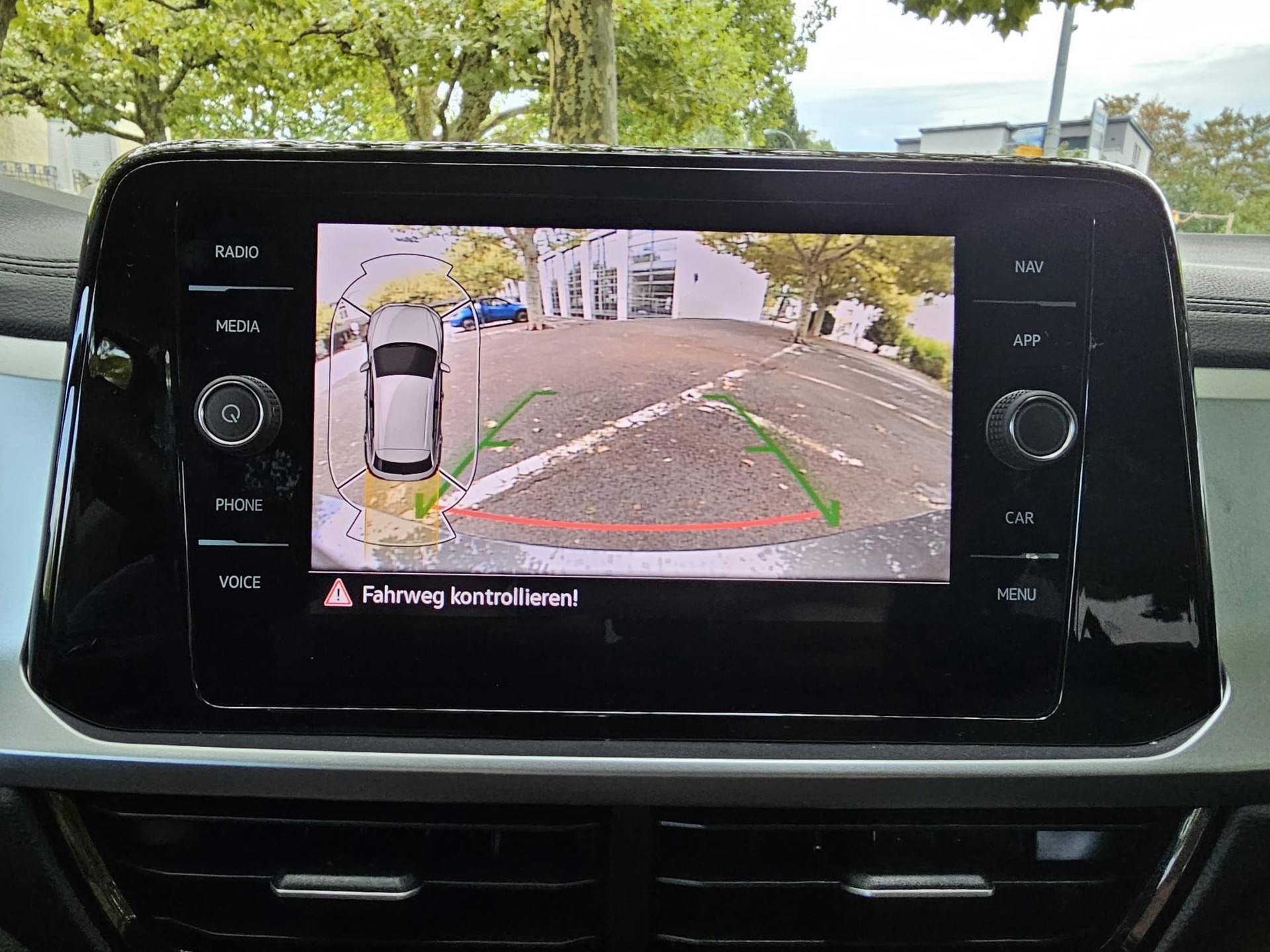 VW T-Roc 1.5 TSI EVO Life United DSG-image-14