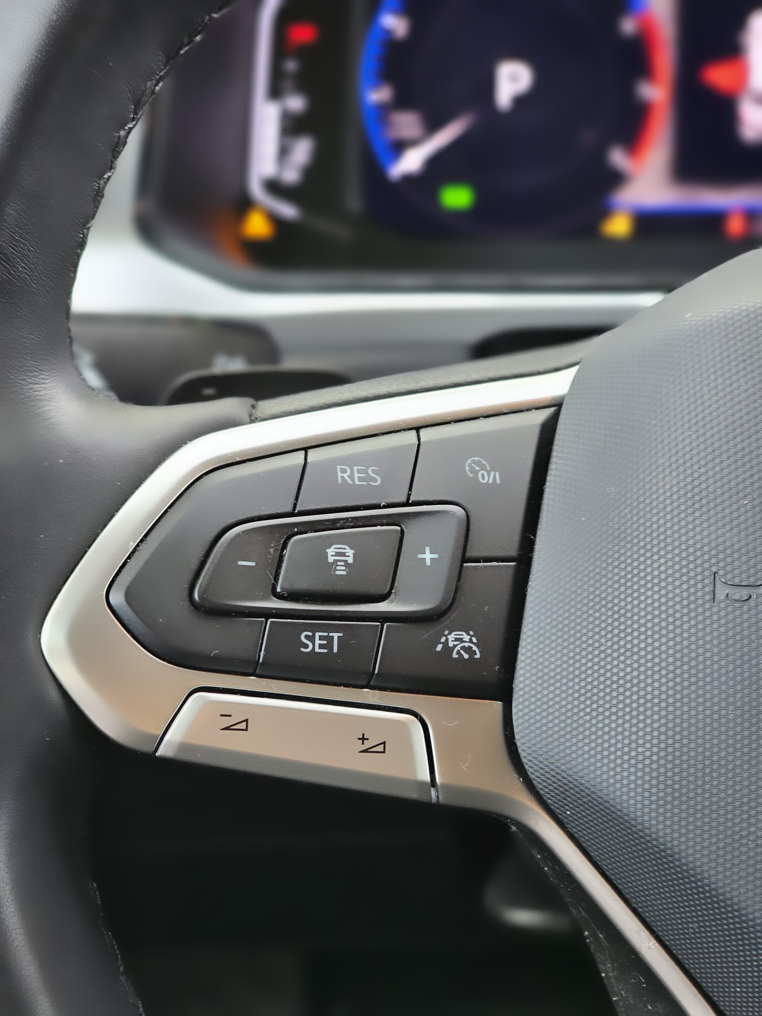 VW T-Roc 1.5 TSI EVO Life United DSG-image-15