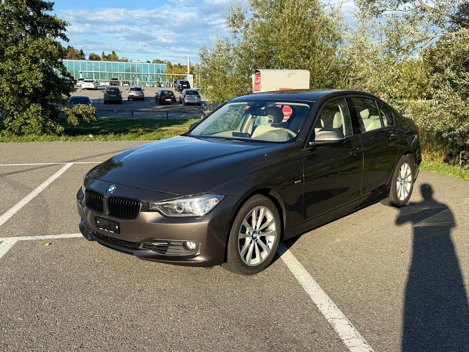 BMW 328i Modern Line Steptronic-image-0