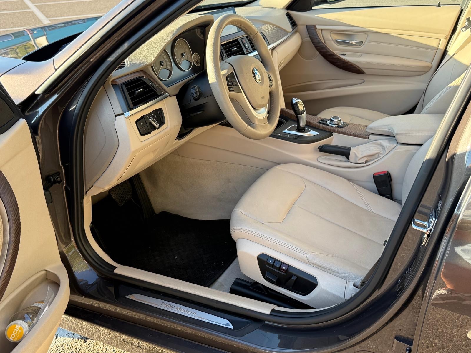BMW 328i Modern Line Steptronic-image-11