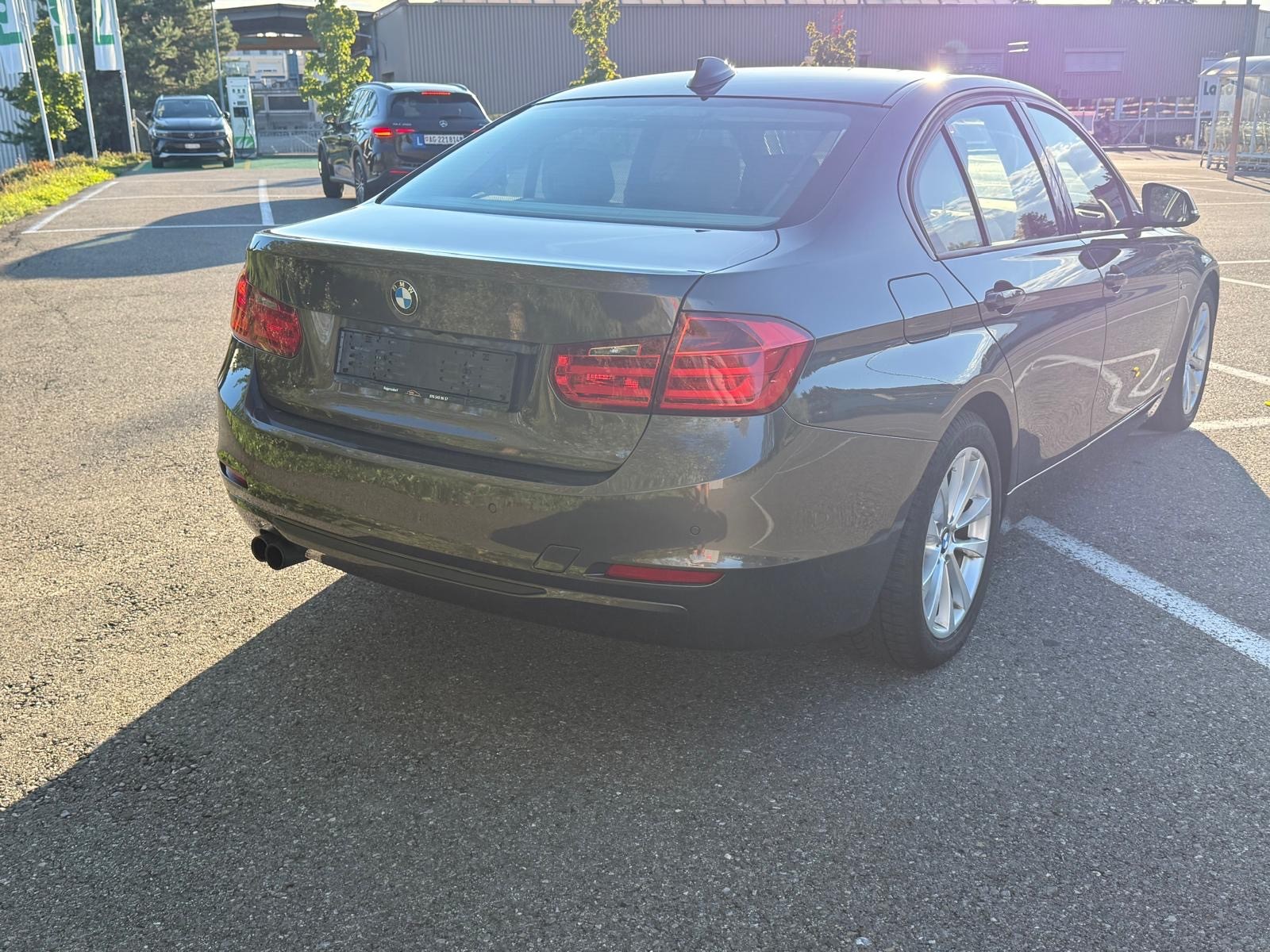 BMW 328i Modern Line Steptronic-image-4