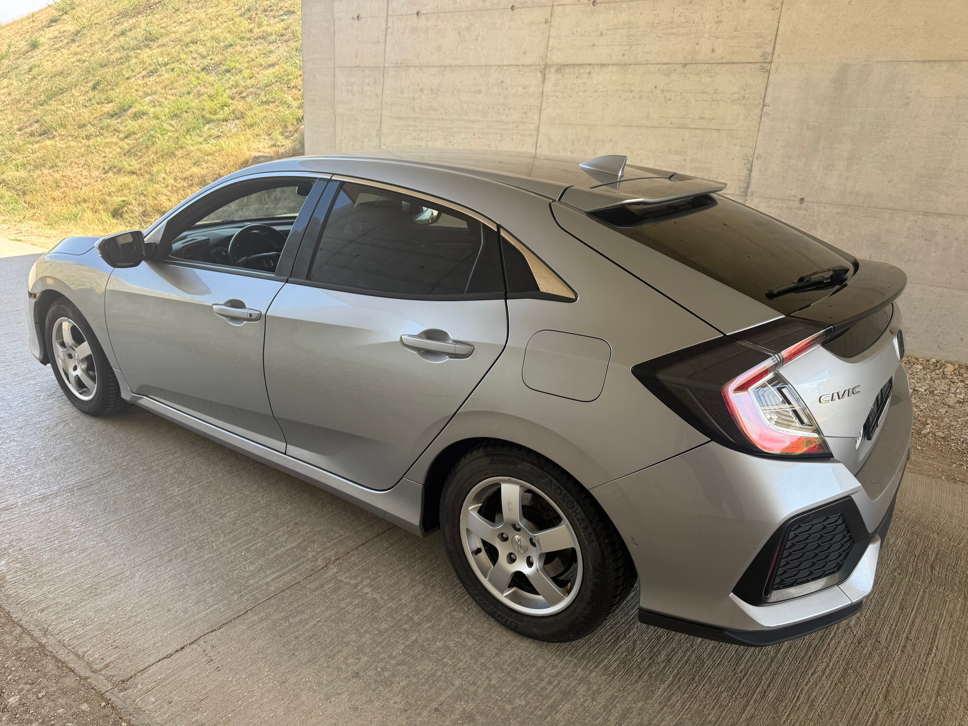 HONDA Civic 1.0 VTEC Comfort-image-2