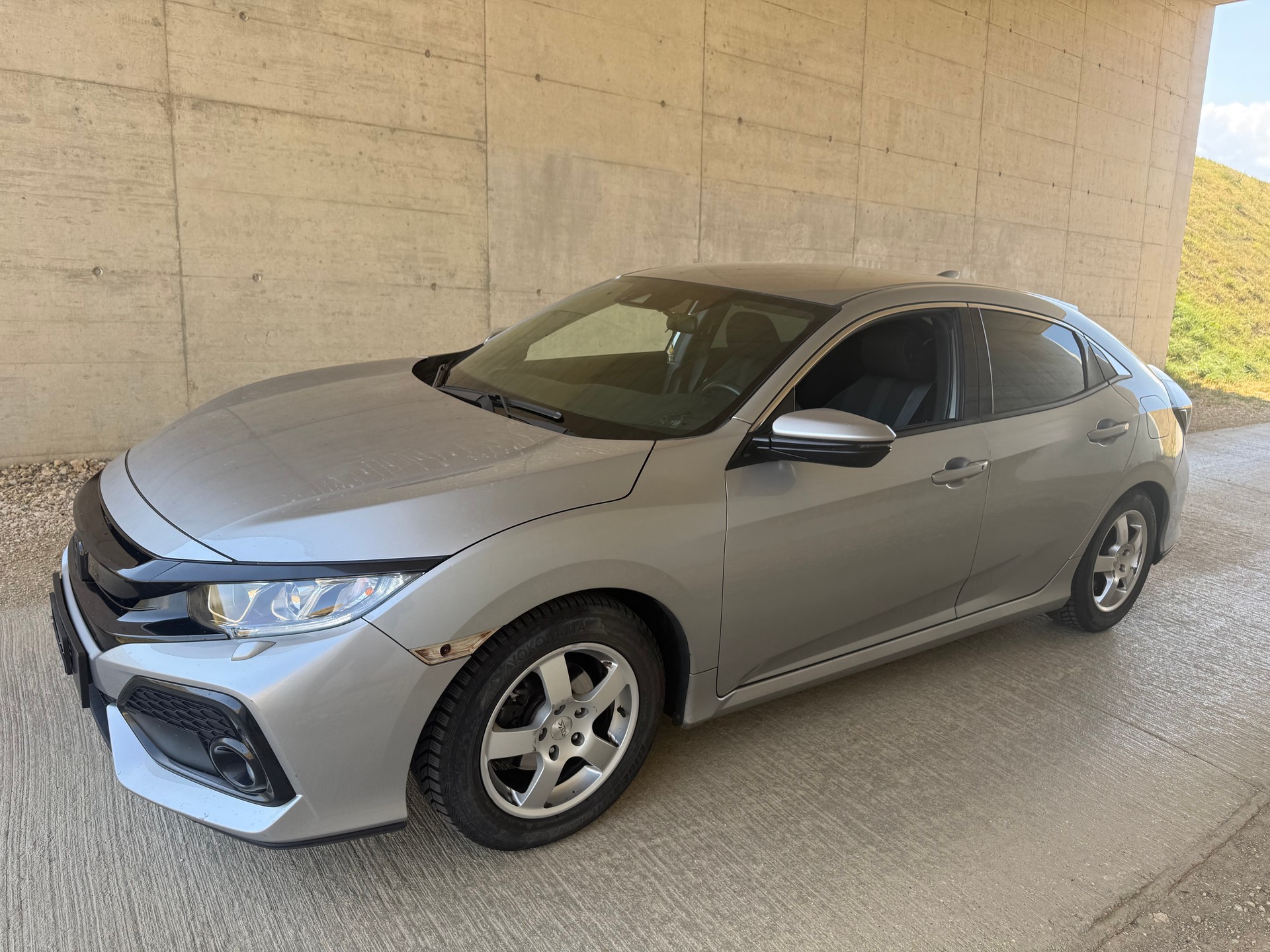 HONDA Civic 1.0 VTEC Comfort-image-1