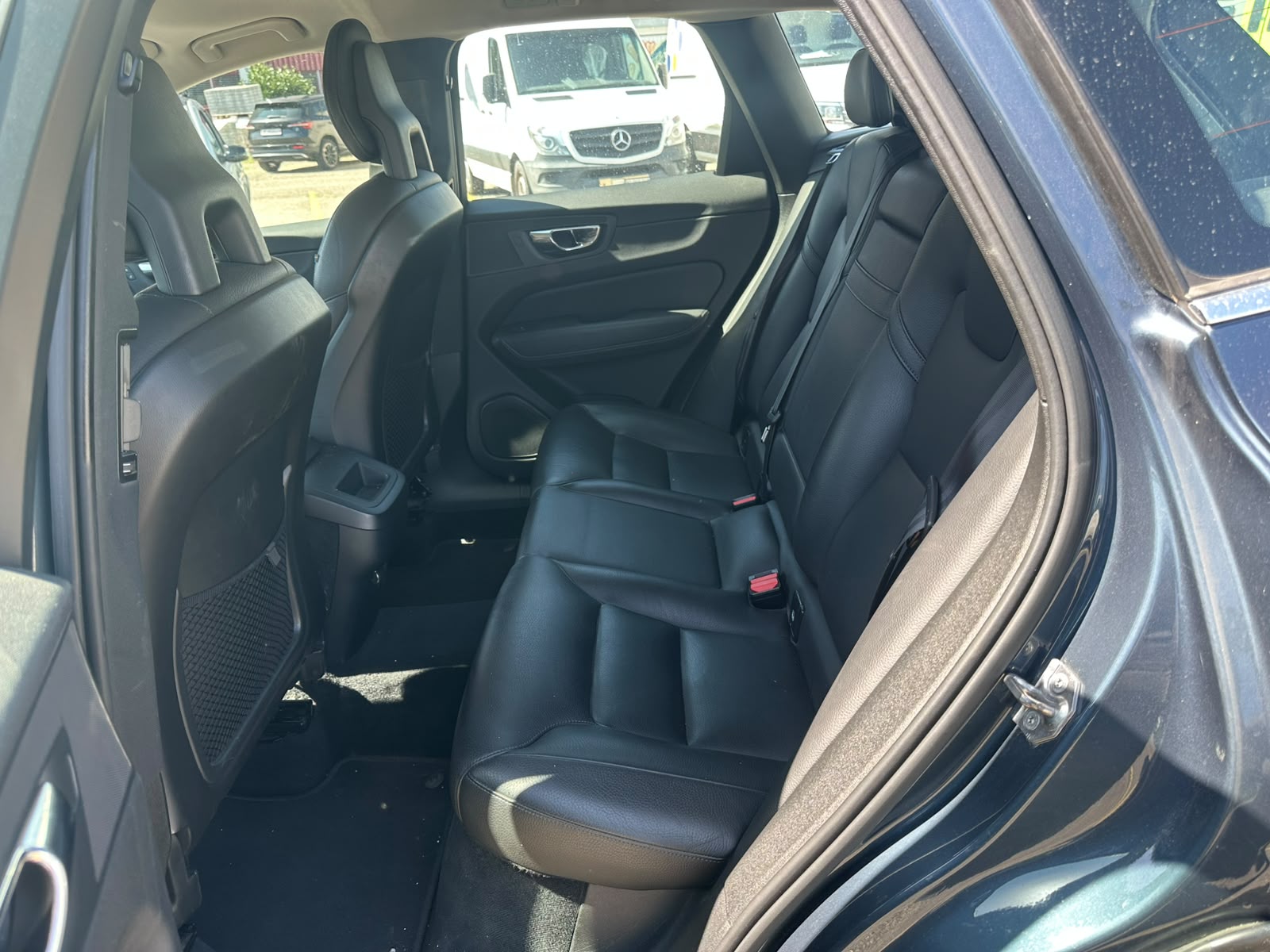 VOLVO XC60 D5 AWD Inscription Geartronic-image-10