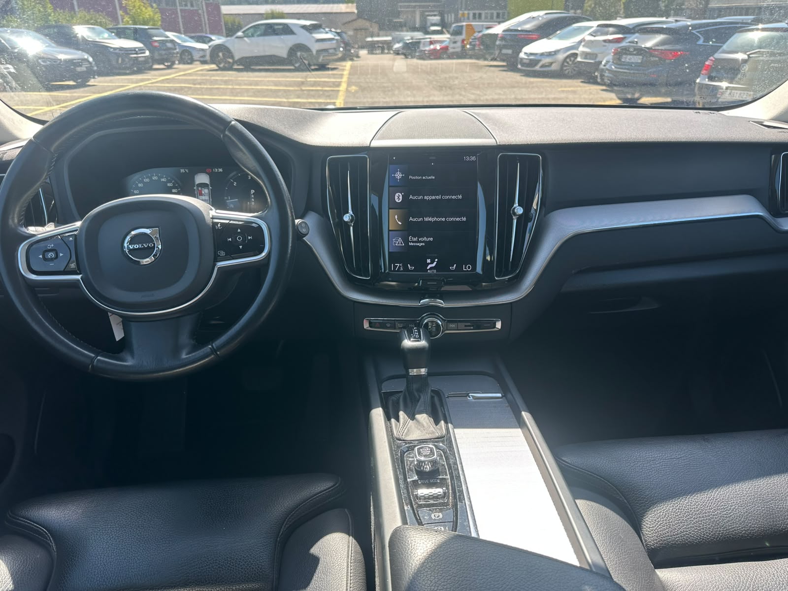 VOLVO XC60 D5 AWD Inscription Geartronic-image-7