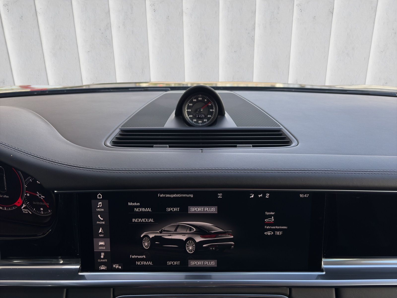 PORSCHE Panamera 4S Diesel PDK-image-14