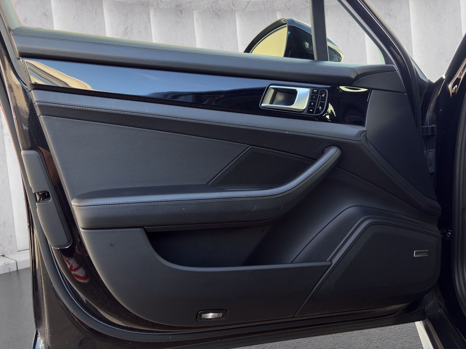 PORSCHE Panamera 4S Diesel PDK-image-15