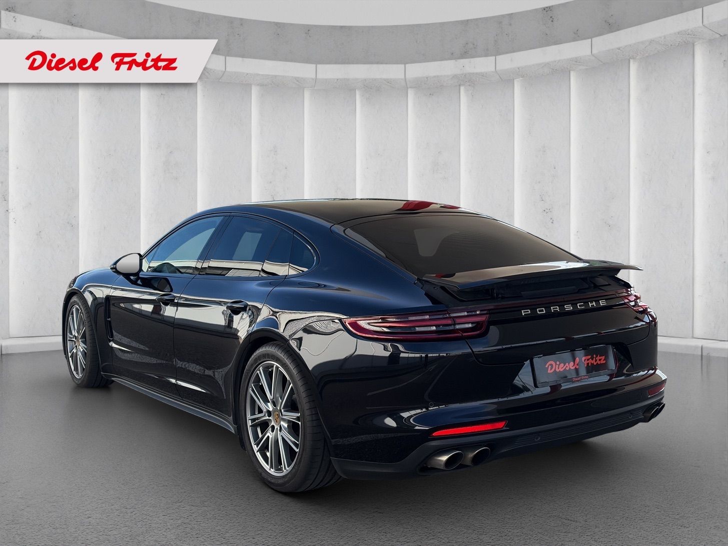 PORSCHE Panamera 4S Diesel PDK-image-2