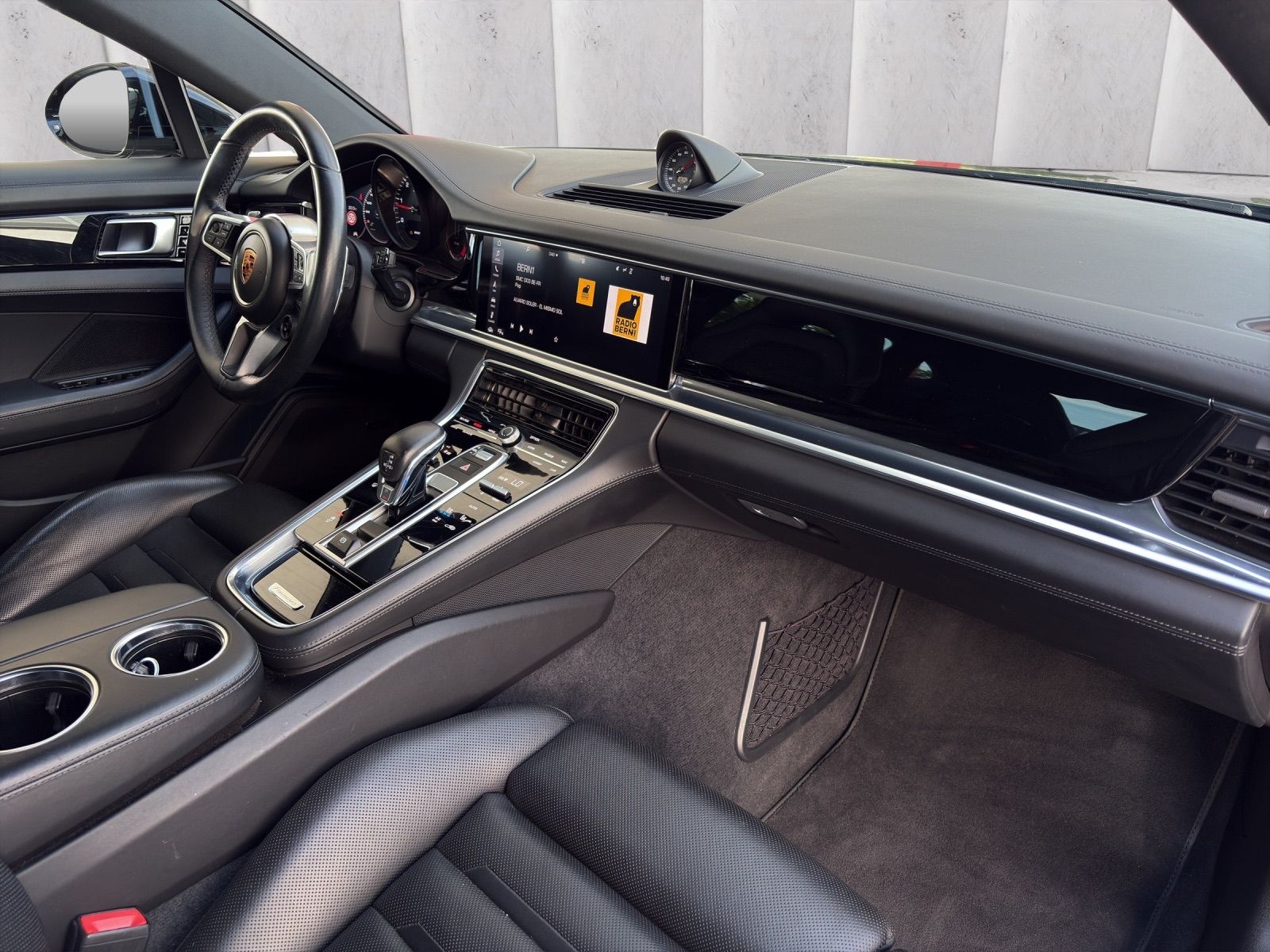 PORSCHE Panamera 4S Diesel PDK-image-9