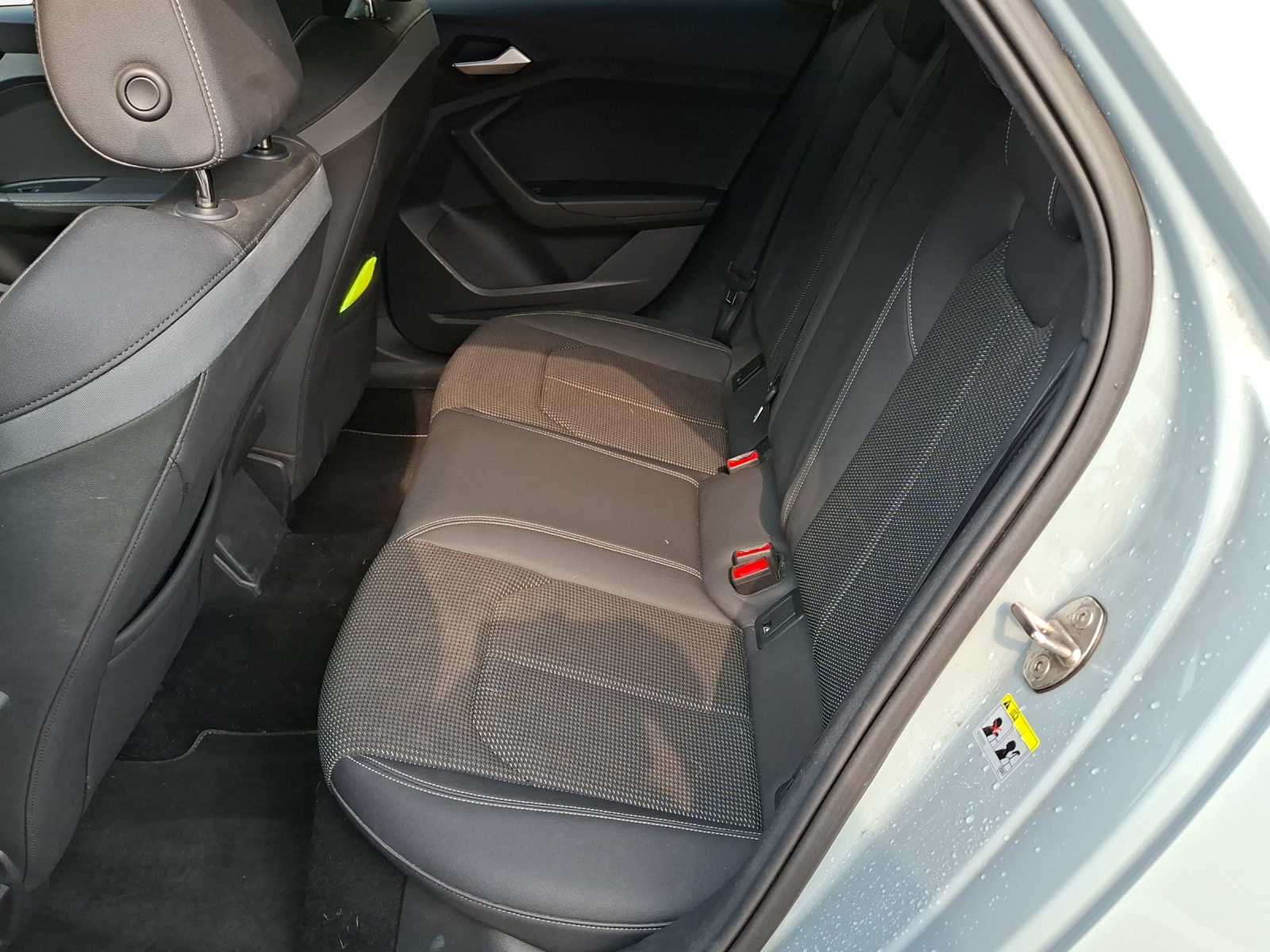 AUDI A1 Sportback 30 TFSI S Line Attraction S-tronic-image-11