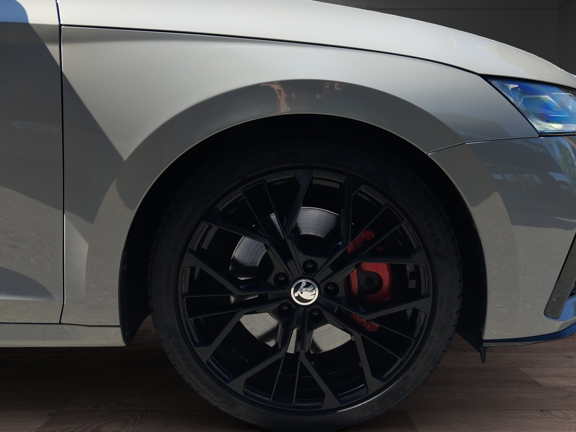 SKODA Octavia Combi 2.0 TSI DSG RS-image-15