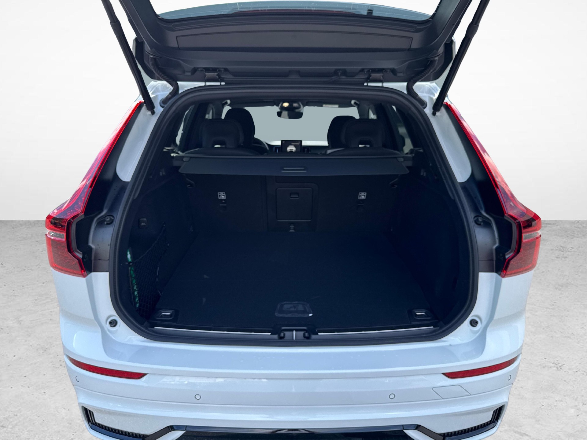 VOLVO XC60 2.0 T8 TE Ultra Dark eAWD-image-11