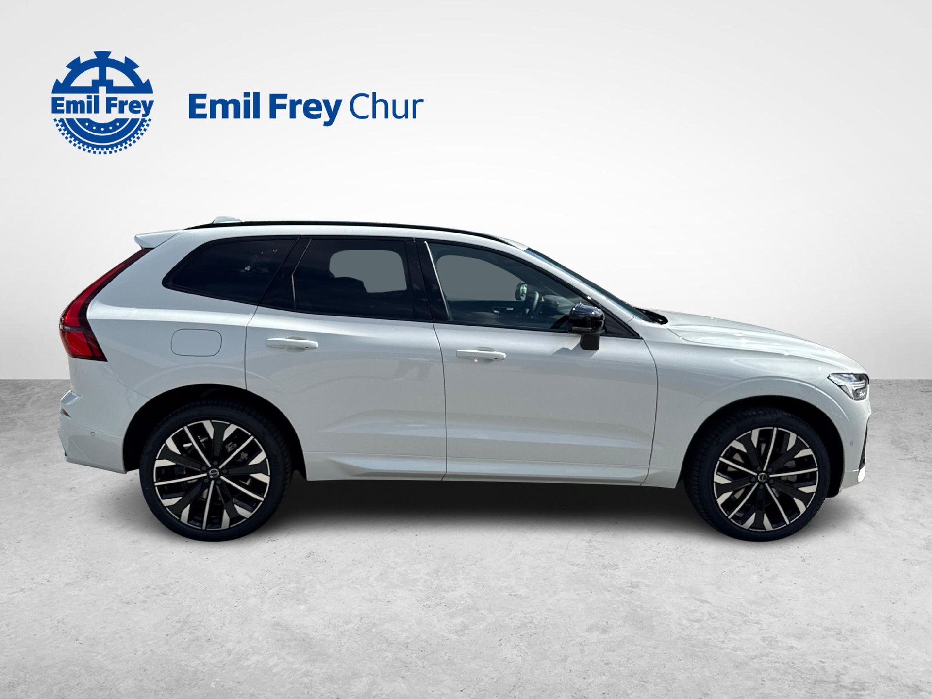 VOLVO XC60 2.0 T8 TE Ultra Dark eAWD-image-5