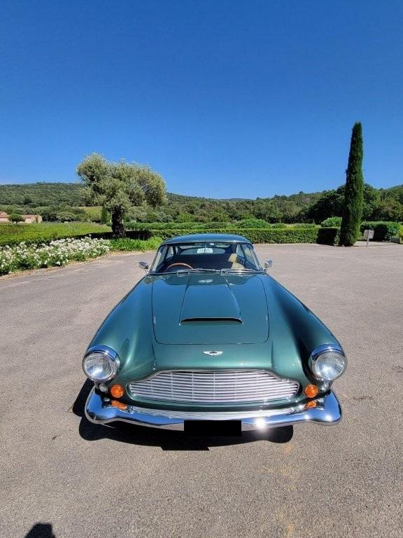 ASTON MARTIN Series V-image-0