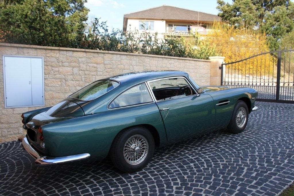 ASTON MARTIN Series V-image-7