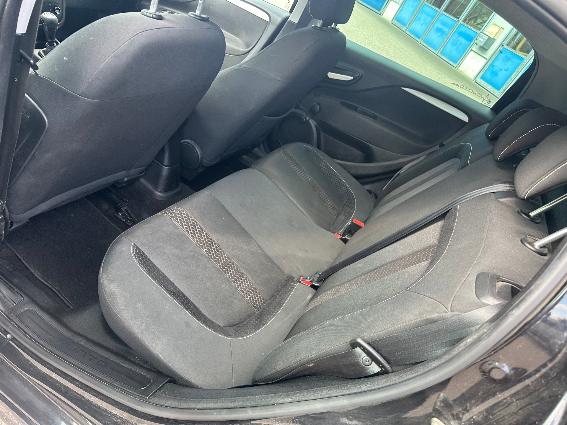 FIAT Punto Evo 1.4 16V Turbo Sport-image-9